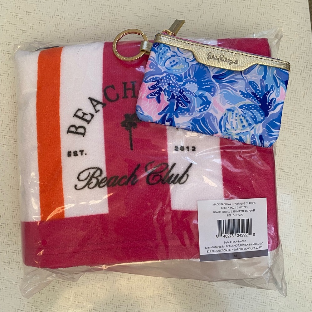 Lily Pulitzer cardholder/key holder and beach towel bundle.  NWT